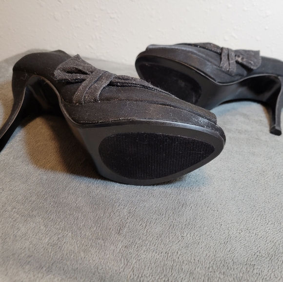 Caparros sz9 Odessa Black Satin Peep Toe  Platform Stiletto Evening Pumps Shoes - Picture 4 of 4